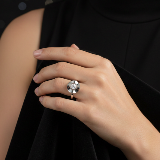 AURIVESSA ETERNA RING