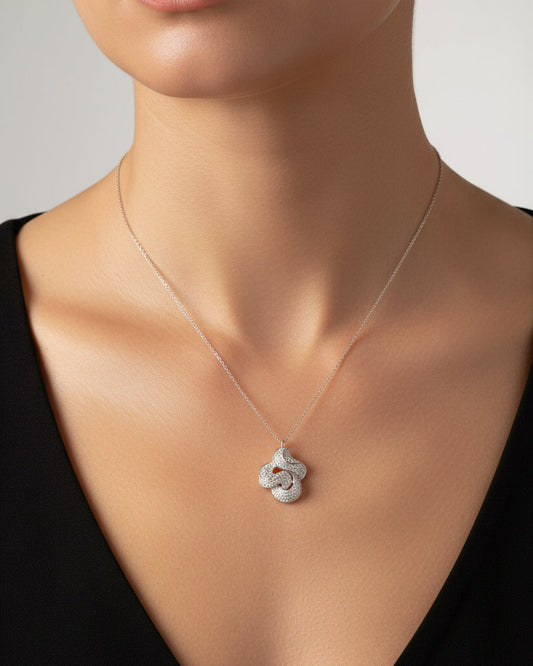 SYLVARISSE ETERNA NECKLACE