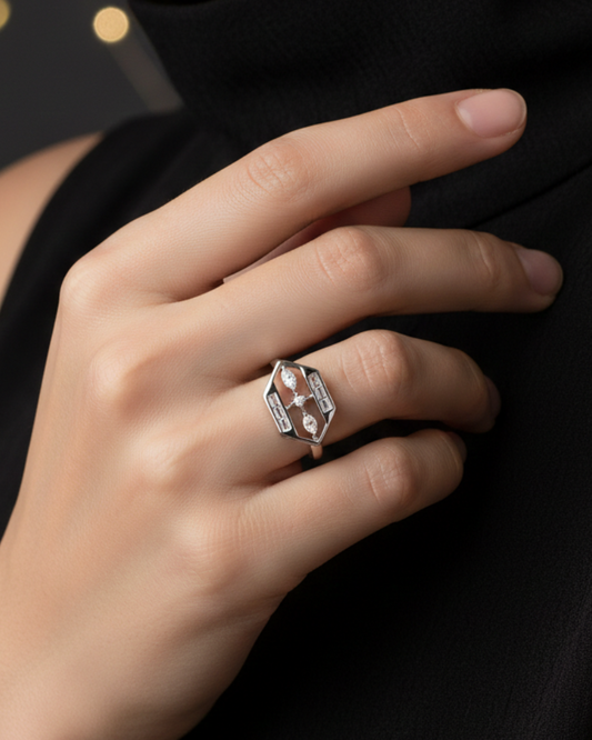 MARIVESSA ETERNA RING