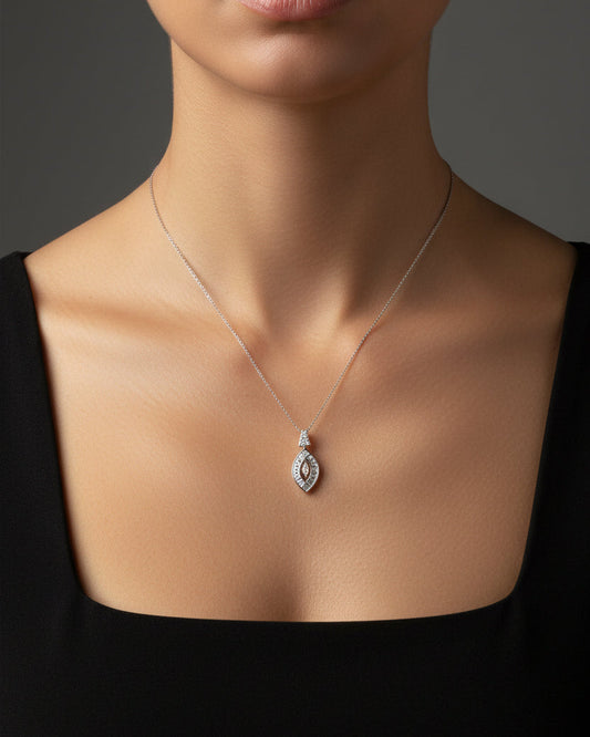LYOVIENNE ETERNA NECKLACE