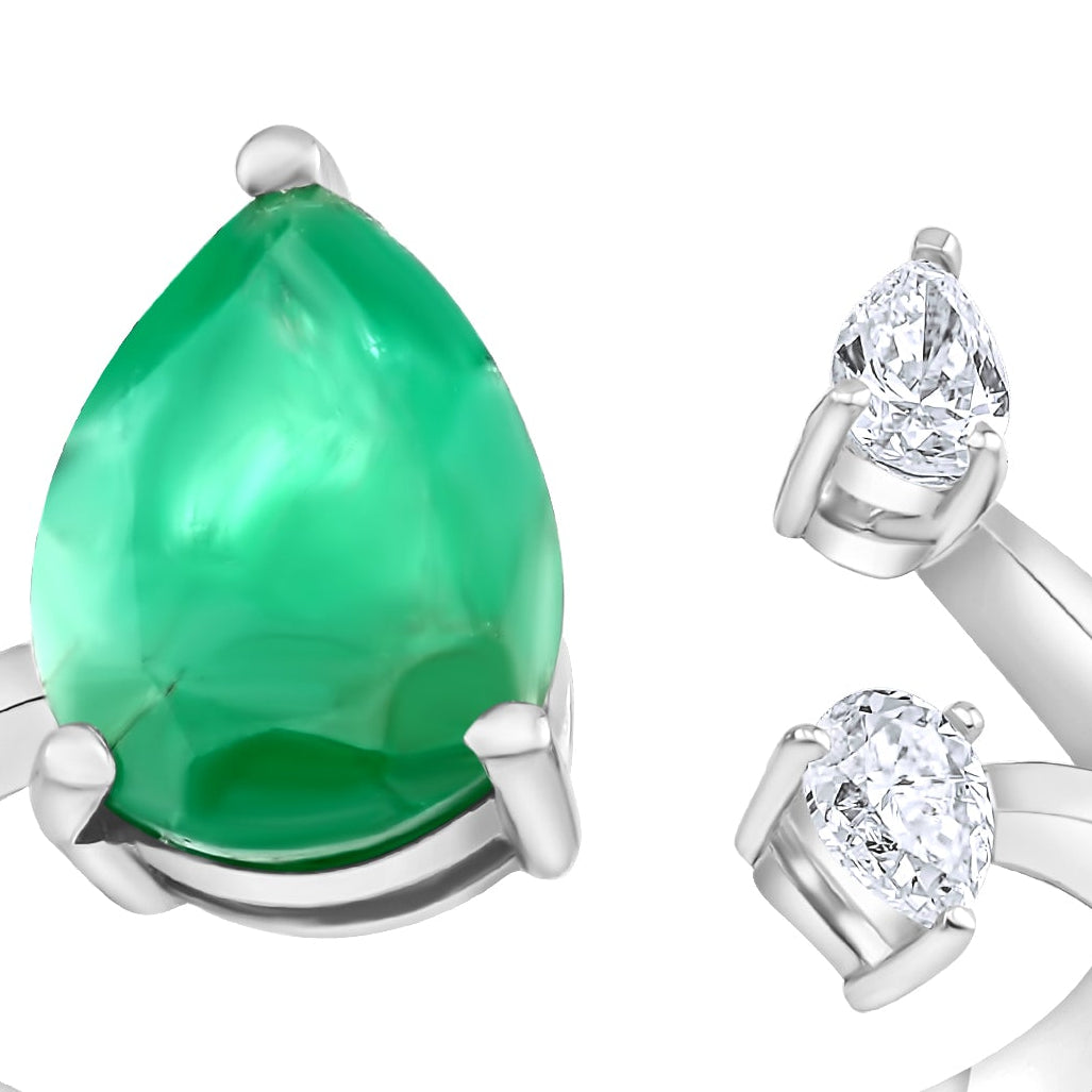 AURIVESSA EMERALD RING