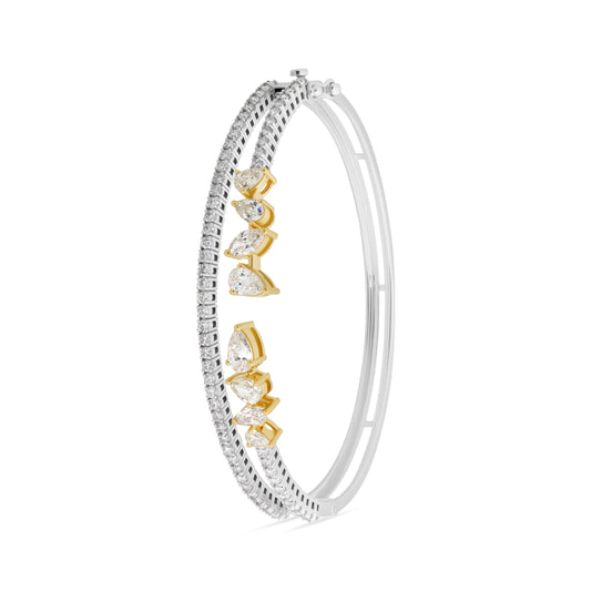 PEAR VERTICE FLEXI WHITE GOLD BANGLE