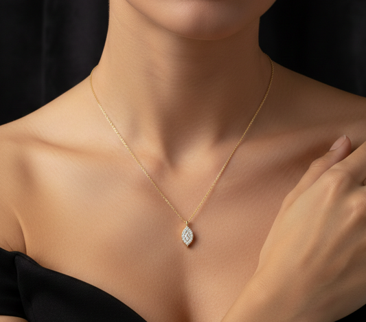 ELYSSARA STELLARE NECKLACE